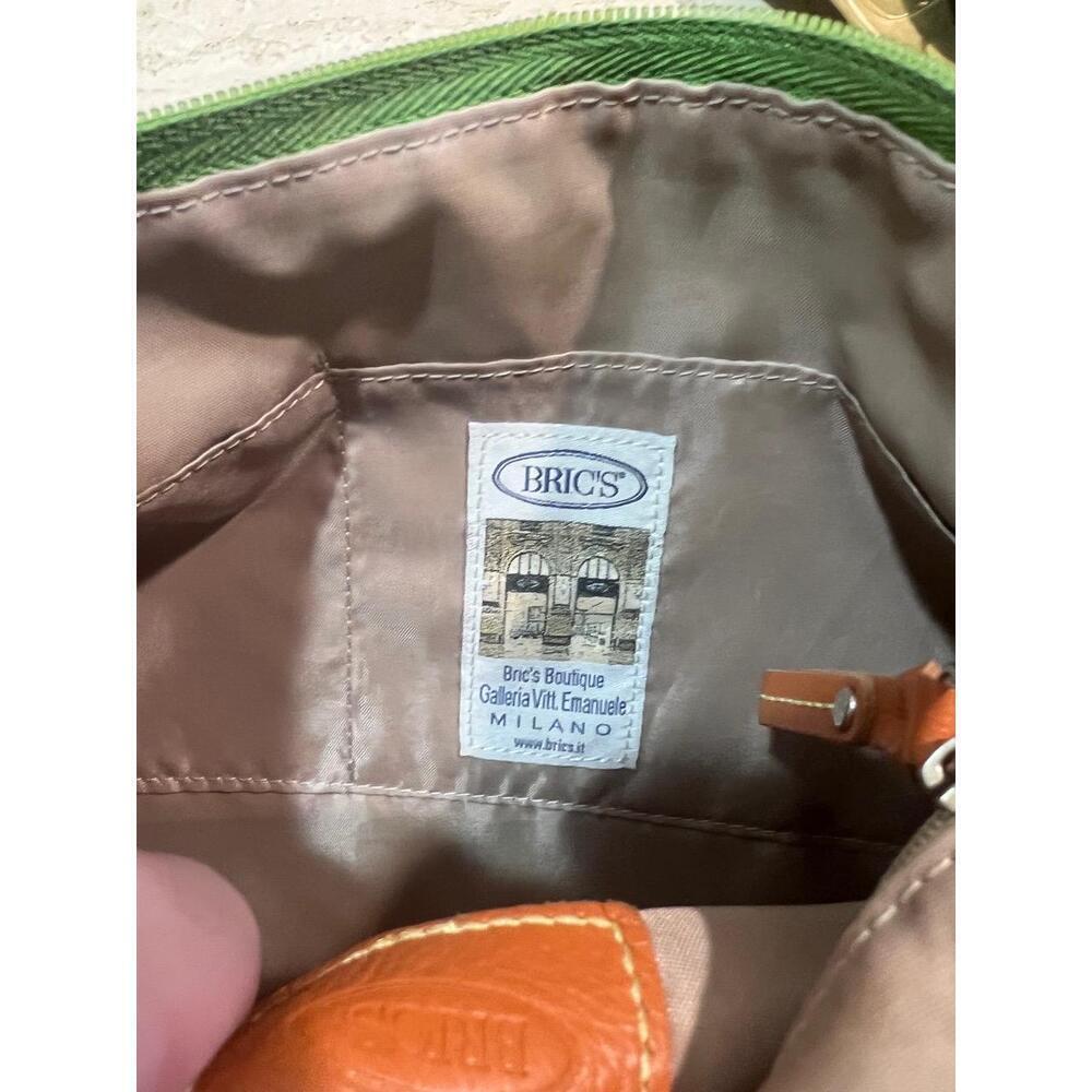 Brics Green Crossbody Bag With Adjustable Strap Zipper Closure Unisex - Picture 7 of 15